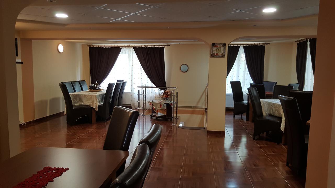 Cabana Cory Râușor Rîu de Mori Exterior foto