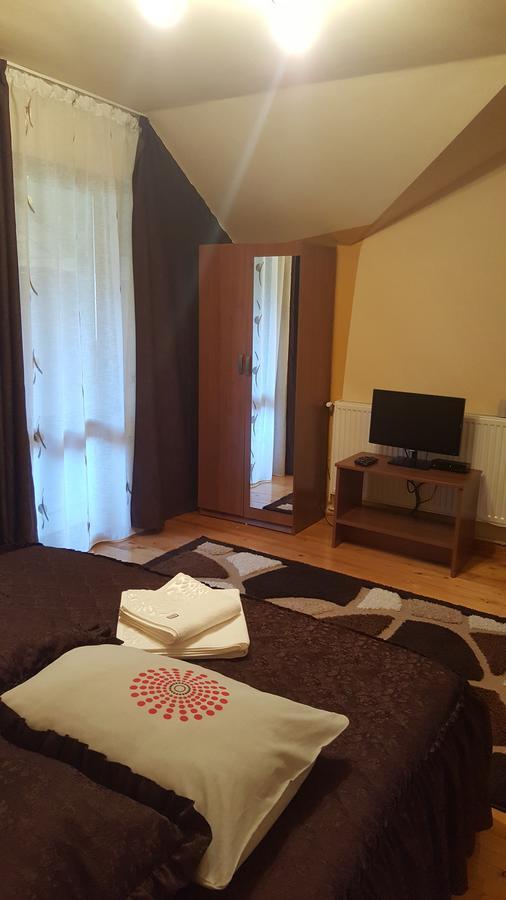 Cabana Cory Râușor Rîu de Mori Exterior foto